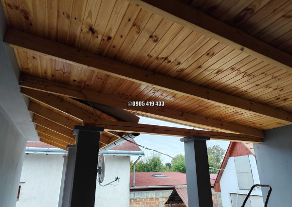 Výborný zrekonštruovaný dom s garážou v Encs