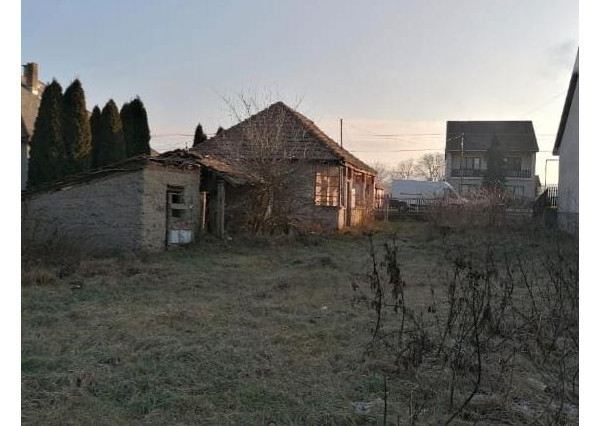 Lacný dom s veľkým, rovným pozemkom vo Vilmány