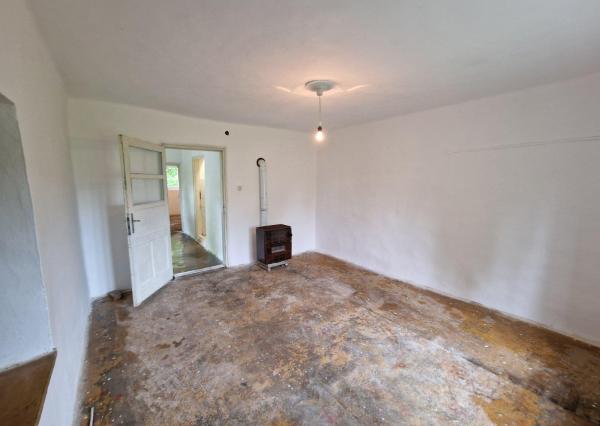 Úžasná záhrada, dobrá lokalita, menší dom v MÉRA