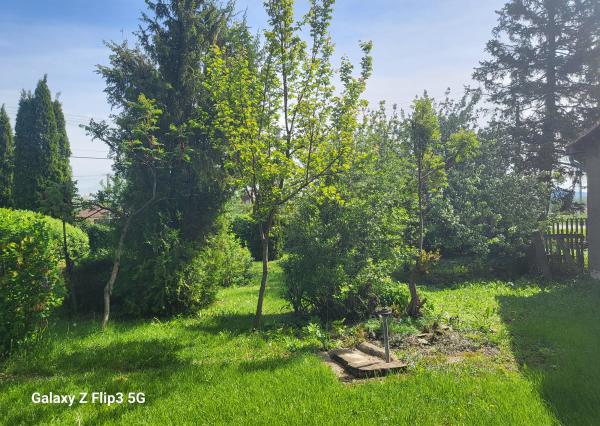 Úžasná záhrada, dobrá lokalita, menší dom v MÉRA