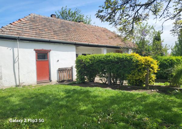 Úžasná záhrada, dobrá lokalita, menší dom v MÉRA