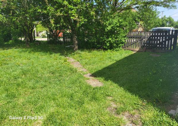 Úžasná záhrada, dobrá lokalita, menší dom v MÉRA