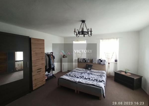 Suchý 2 izbový gazdovský dom v Gönci s ústredným kúrením