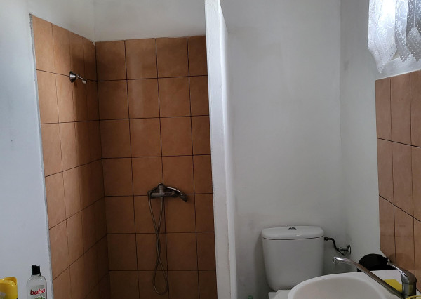 Menší domček v Tornyosnémeti, 1km za hranicou