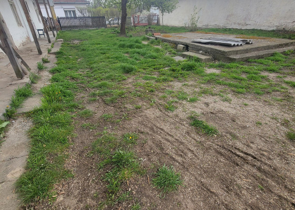 Menší domček v Tornyosnémeti, 1km za hranicou