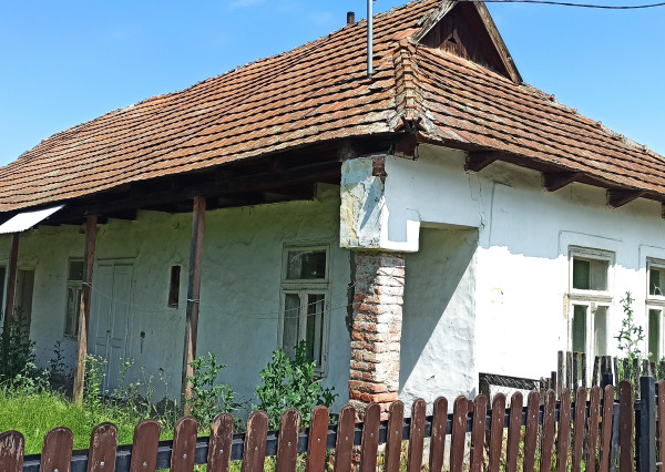 Menší domček v Tornyosnémeti, 1km za hranicou