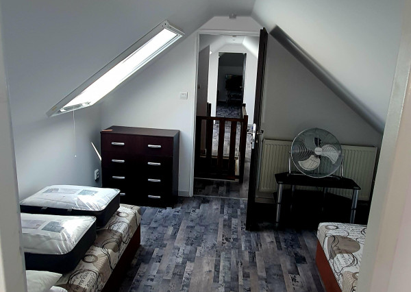 NADŠTANDARDNÝ RODINNÝ DOM PO KOMPLETNEJ REKONŠTRUKCII – GÖNC, len 30 min. od Košíc!