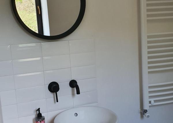 REZERVOVANÝ- EXKLUZÍVNE LEN PRE NÁROČNÝCH HOLLÓHÁZA