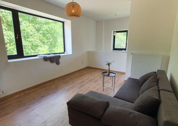 REZERVOVANÝ- EXKLUZÍVNE LEN PRE NÁROČNÝCH HOLLÓHÁZA