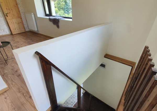 REZERVOVANÝ- EXKLUZÍVNE LEN PRE NÁROČNÝCH HOLLÓHÁZA