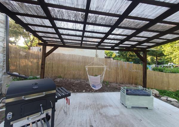 REZERVOVANÝ- EXKLUZÍVNE LEN PRE NÁROČNÝCH HOLLÓHÁZA