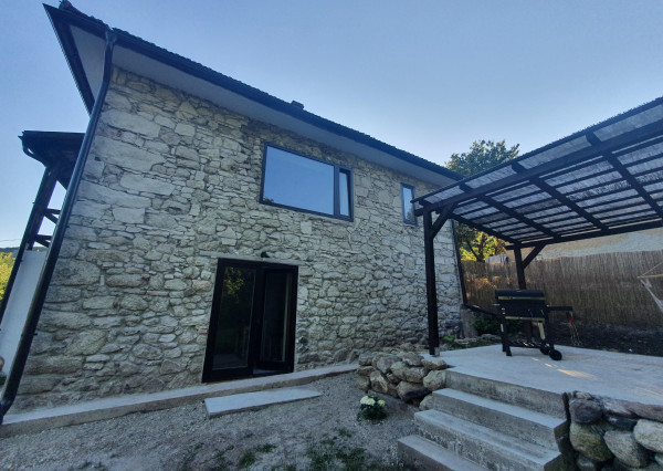 REZERVOVANÝ- EXKLUZÍVNE LEN PRE NÁROČNÝCH HOLLÓHÁZA