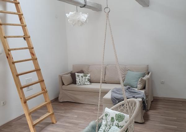 REZERVOVANÉ- ČAROVNÝ A UNIKÁTNY - NOVO ZREKONŠTRUOVANÝ DOM V HOLLÓHÁZA