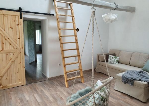 REZERVOVANÉ- ČAROVNÝ A UNIKÁTNY - NOVO ZREKONŠTRUOVANÝ DOM V HOLLÓHÁZA