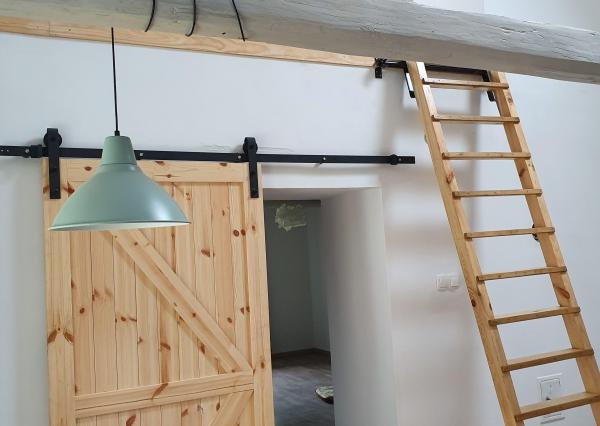 REZERVOVANÉ- ČAROVNÝ A UNIKÁTNY - NOVO ZREKONŠTRUOVANÝ DOM V HOLLÓHÁZA