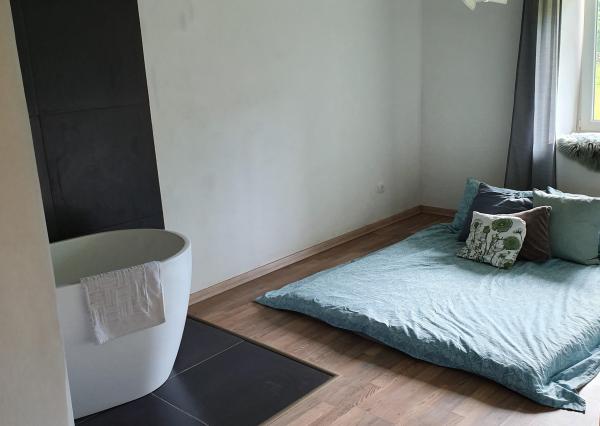 REZERVOVANÉ- ČAROVNÝ A UNIKÁTNY - NOVO ZREKONŠTRUOVANÝ DOM V HOLLÓHÁZA