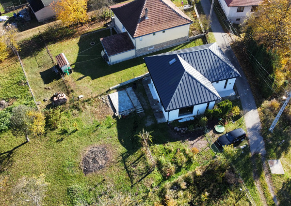 Dom pod lesom s panorámou, 2700 m2 pozemok