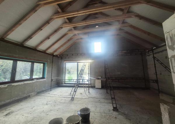 Dom, ktorý si môžete dotvoriť podľa seba, miesto s dušou v Kéked