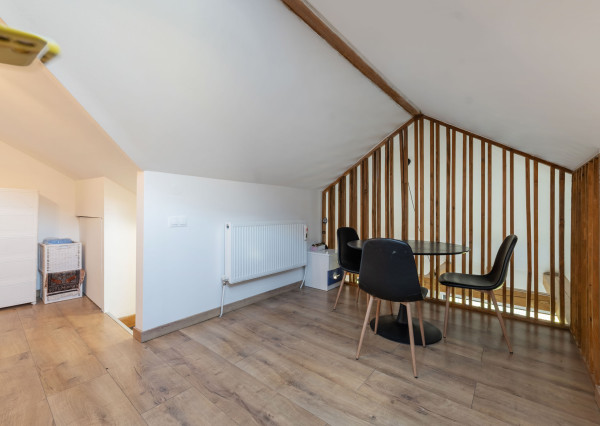 Dom pod lesom s panorámou, 2700 m2 pozemok