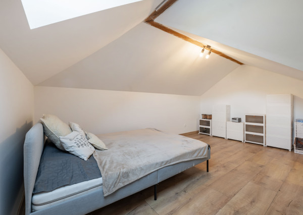 Dom pod lesom s panorámou, 2700 m2 pozemok