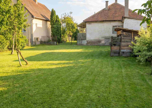 RD v Méra, na peknom pozemku s potenciálom