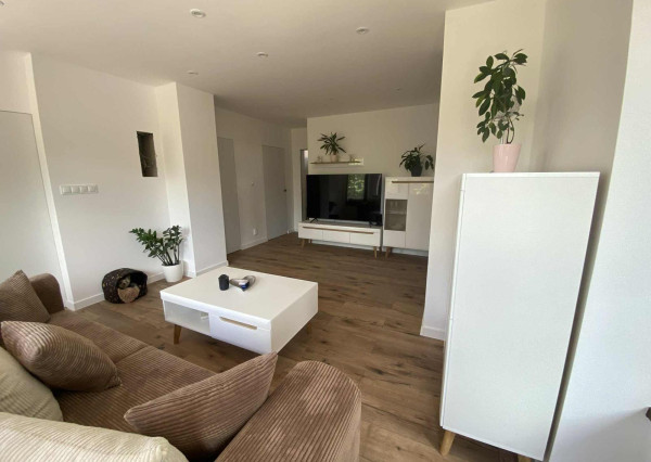 ELEGANTNÉ & NADČASOVÉ - DVOJGENERAČNÝ DOM LEN 25 KM OD KOŠÍC –SÚKROMIE A KOMFORT BEZ KOMPROMISOV