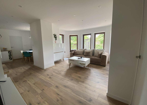 ELEGANTNÉ & NADČASOVÉ - DVOJGENERAČNÝ DOM LEN 25 KM OD KOŠÍC –SÚKROMIE A KOMFORT BEZ KOMPROMISOV