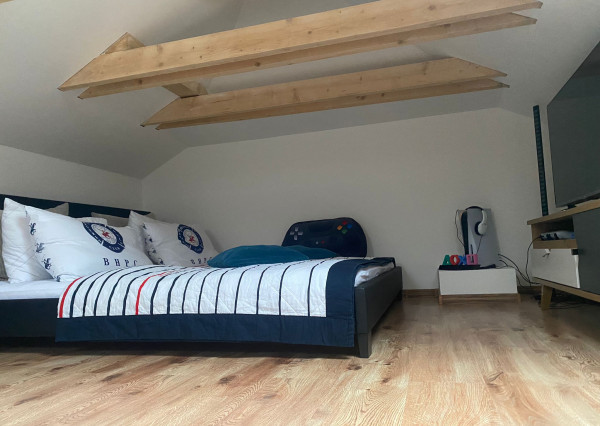 ELEGANTNÉ & NADČASOVÉ - DVOJGENERAČNÝ DOM LEN 25 KM OD KOŠÍC –SÚKROMIE A KOMFORT BEZ KOMPROMISOV