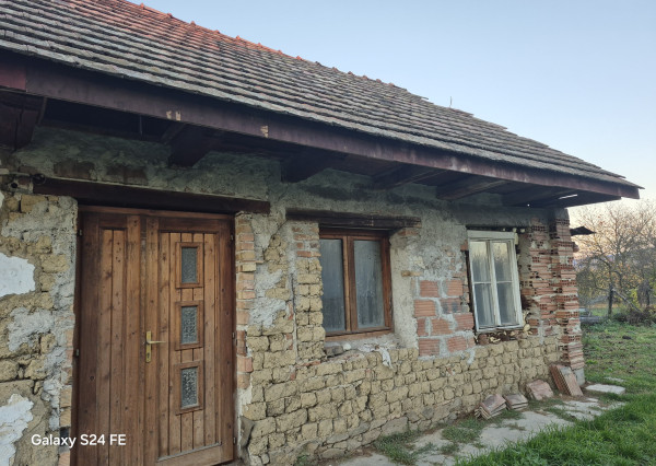 VIDIECKY dom v MÉRA– reality Maďarsko