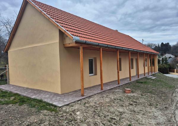 Výnimočné bývanie vo Füzérradvány s výhľadom na kaštieľ