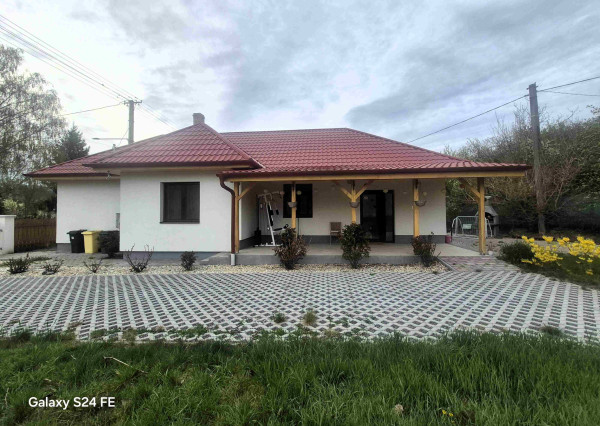 EXKLUZÍVNE - Štýlový dom v srdci prírody v Erdőhorváti (TOKAJ)