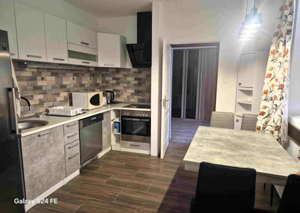 EXKLUZÍVNE - Štýlový dom v srdci prírody v Erdőhorváti (TOKAJ)