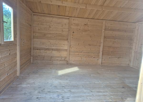 Víkendy môžu patriť Vám v Tornyosnémeti, pozemok + drevodomček