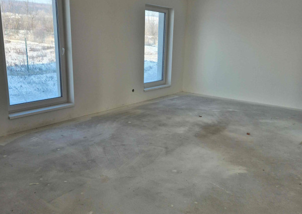 NOVOSTAVBA 4-IZBOVÉHO RD 1 km OD SR HRANICE TORNOSYOSNÉMETI (HU)