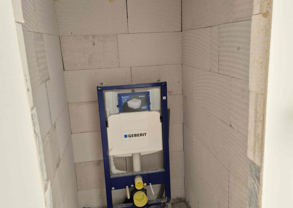 NOVOSTAVBA 4-IZBOVÉHO RD 1 km OD SR HRANICE TORNOSYOSNÉMETI (HU)