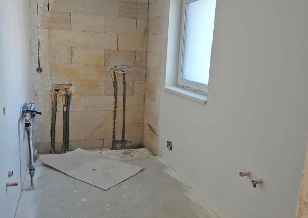 NOVOSTAVBA 4-IZBOVÉHO RD 1 km OD SR HRANICE TORNOSYOSNÉMETI (HU)