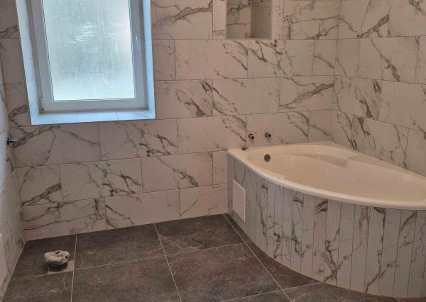 Výnimočné bývanie vo Füzérradvány s výhľadom na kaštieľ