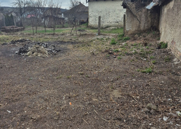 Pozemok s budovou – Hidasnémeti, 25 minút do Košíc