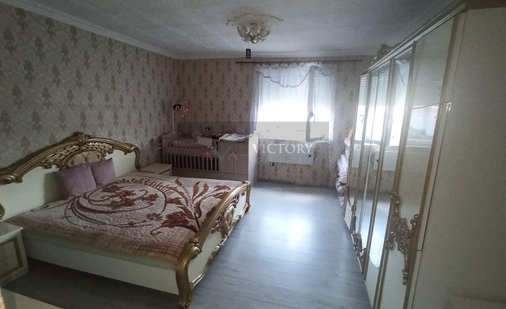 Veľkorysý 4i. TEHLOVÝ rodinný dom v MÉRA - fotografia 7