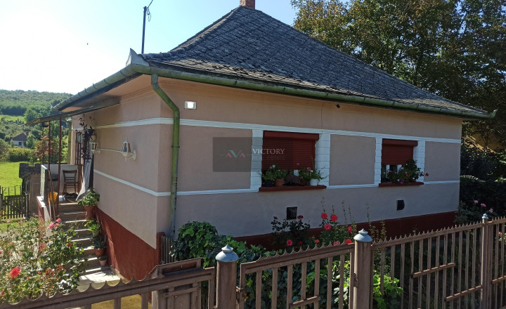CHALUPA/DOM S VEĽKÝM POZEMKOM – SZALASZEND (IBA 40 MIN. OD KOŠÍC) - fotografia 1