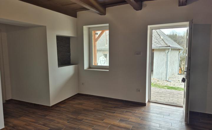 Menší dom s veľkou dušou a panorámou – Füzérradvány - fotografia 6