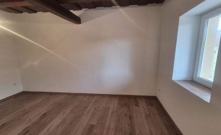 Menší dom s veľkou dušou a panorámou – Füzérradvány - fotografia 7