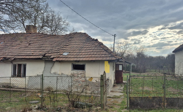 SP s budovou v Hidasnémeti, vhodný na tiny house, mobilný dom - fotografia 1