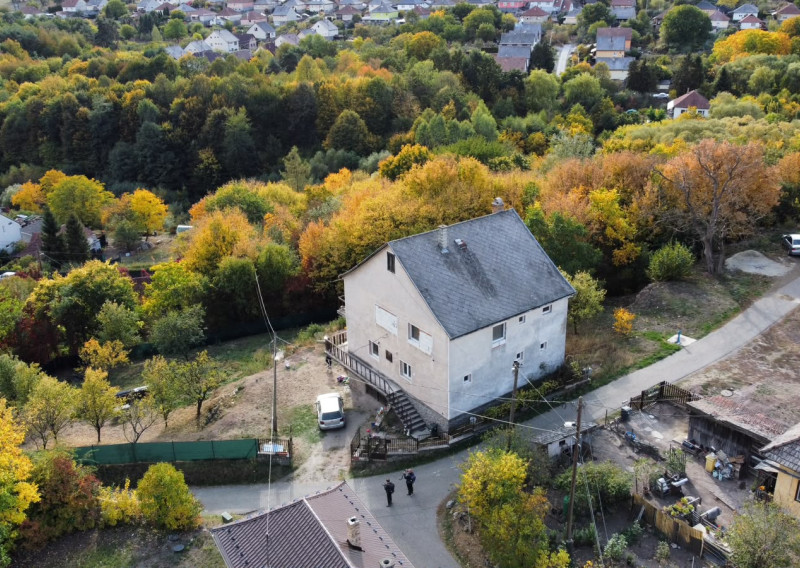 Poschodový RD, 2 kúpeľne, garáž - v objatí prírody HOLLÓHÁZA