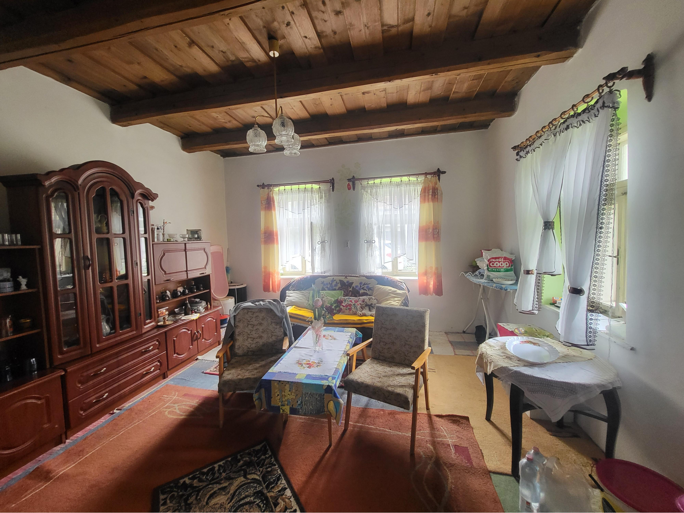 Menší domček v Tornyosnémeti, 1km za hranicou