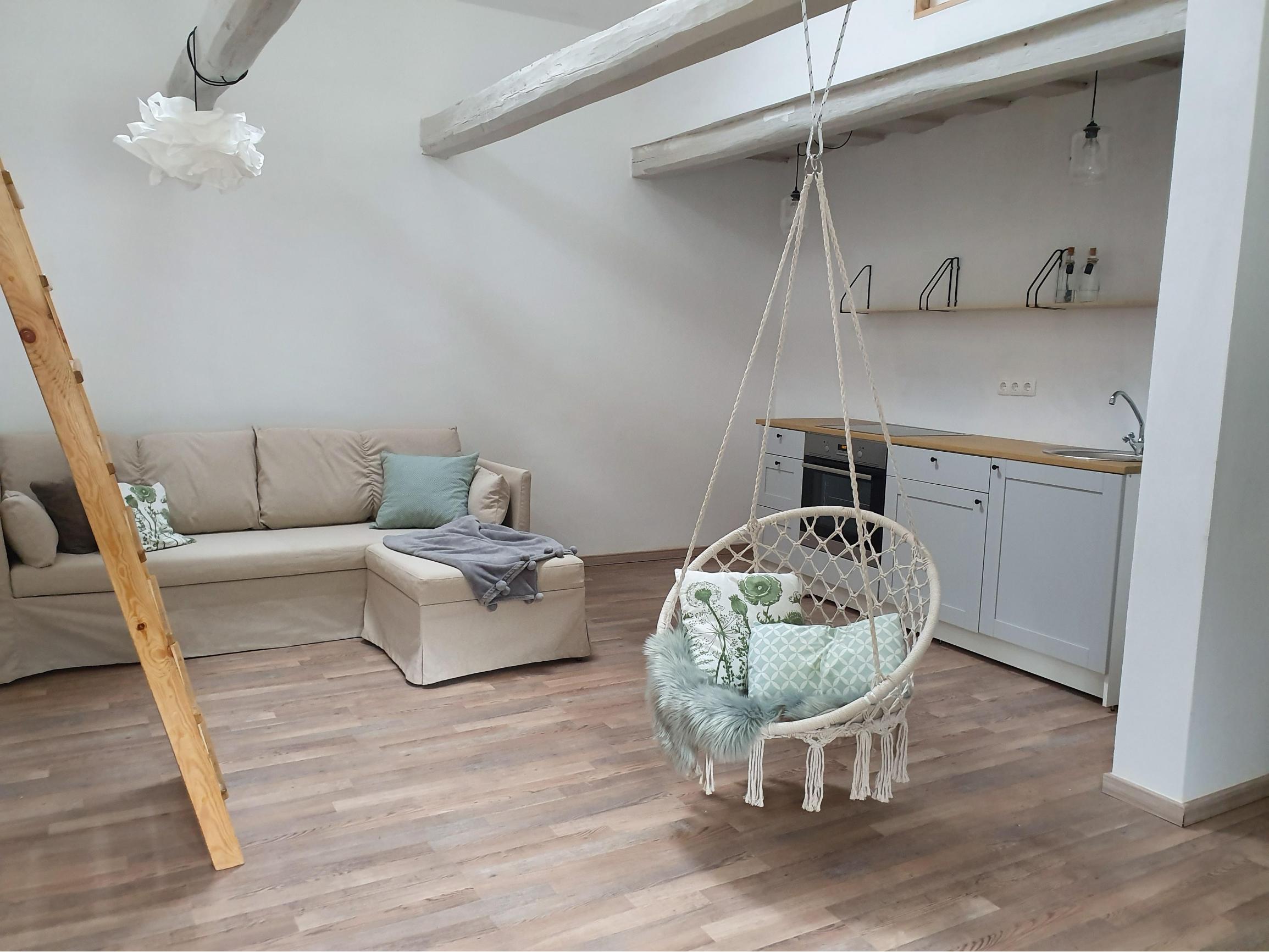 REZERVOVANÉ- ČAROVNÝ A UNIKÁTNY - NOVO ZREKONŠTRUOVANÝ DOM V HOLLÓHÁZA