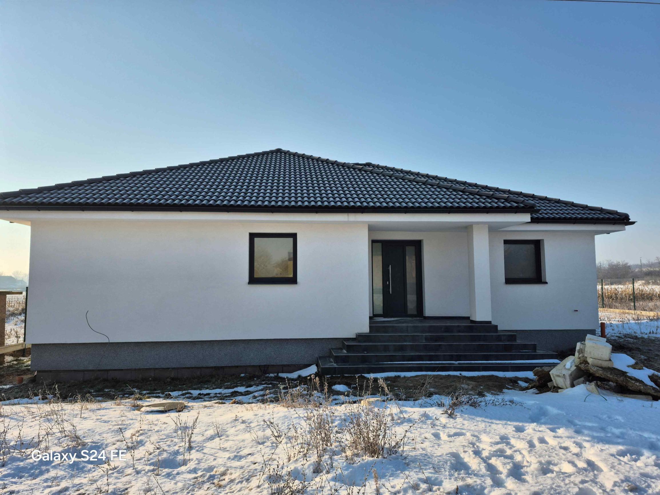 NOVOSTAVBA 4-IZBOVÉHO RD 1 km OD SR HRANICE TORNOSYOSNÉMETI (HU)