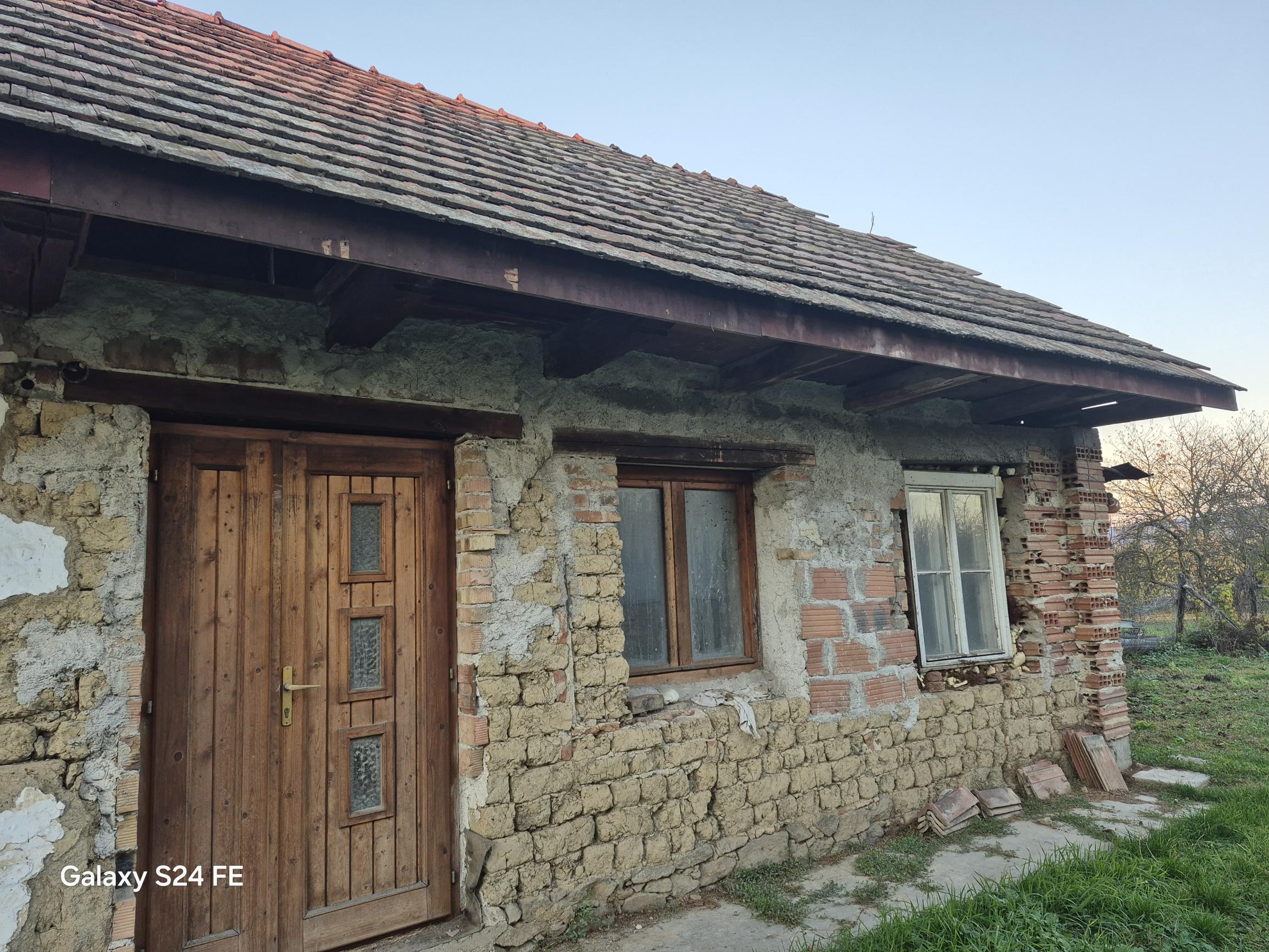 VIDIECKY dom v MÉRA– reality Maďarsko