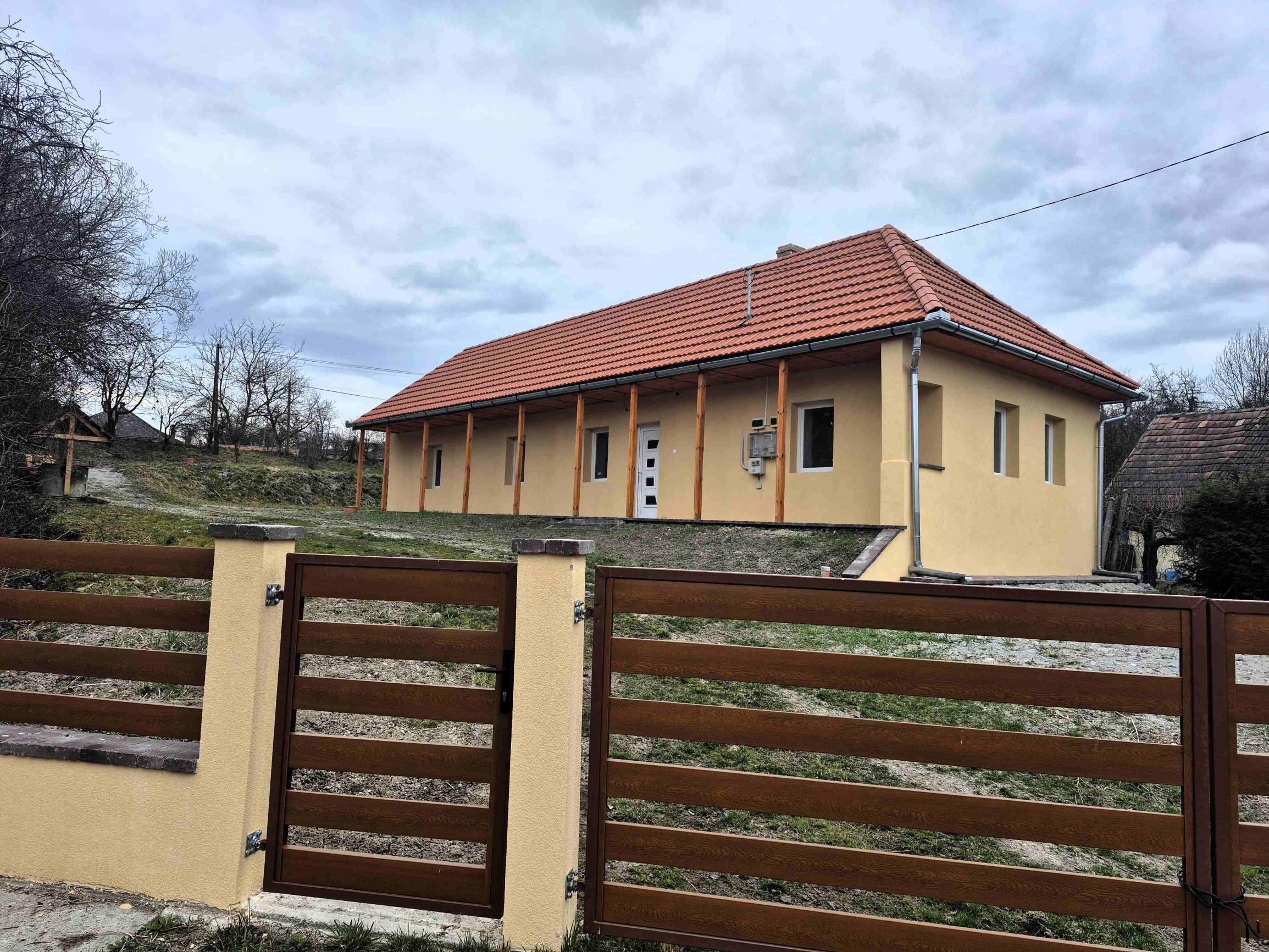 Výnimočné bývanie vo Füzérradvány s výhľadom na kaštieľ