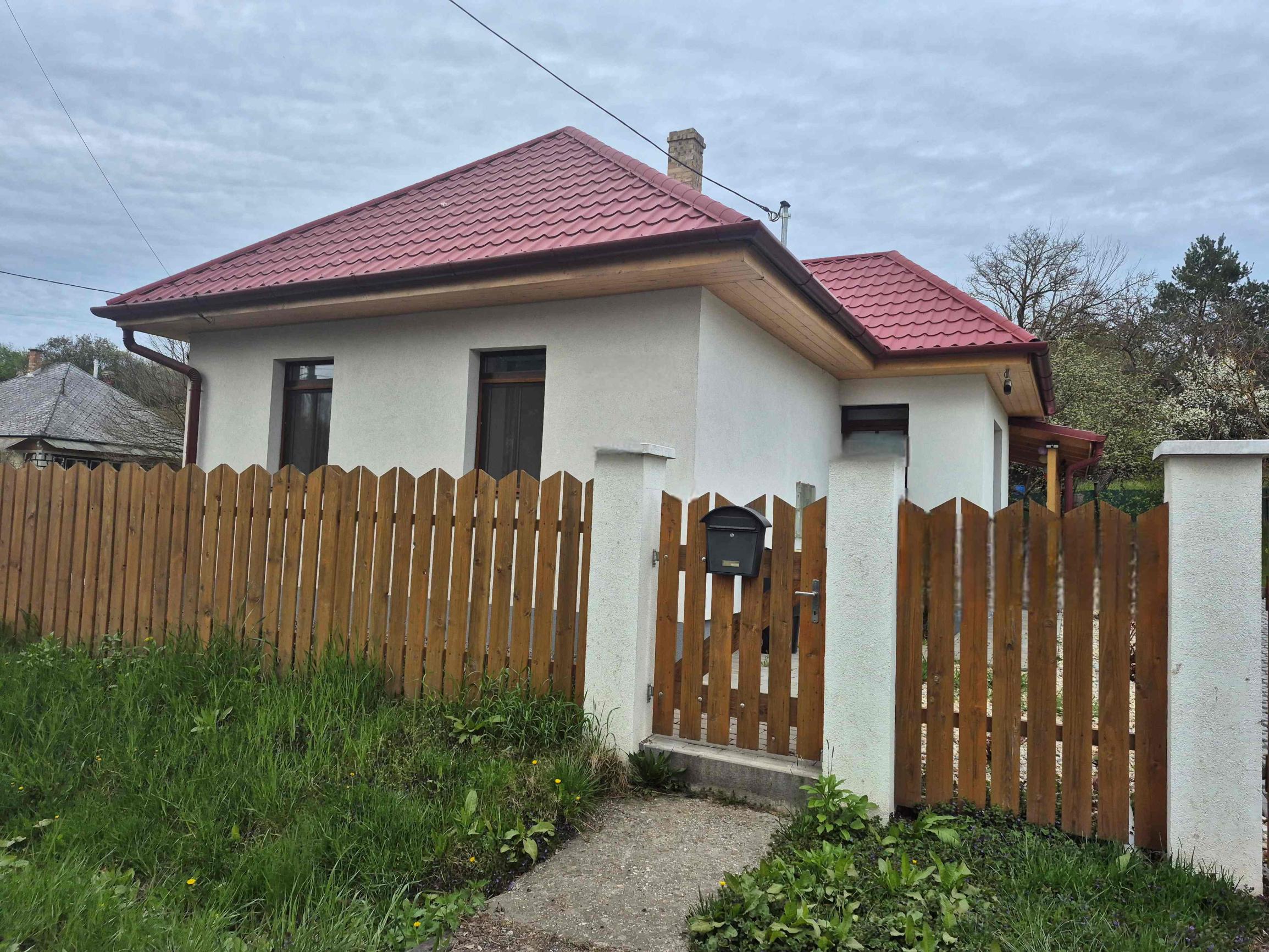 EXKLUZÍVNE - Štýlový dom v srdci prírody v Erdőhorváti (TOKAJ)